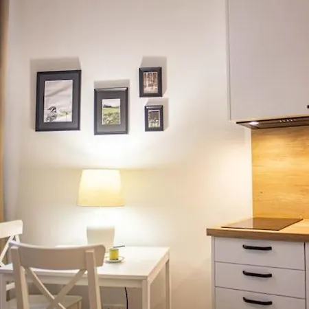 Nowoczesne Studio W Сentrum Warszawa Zewnętrze zdjęcie