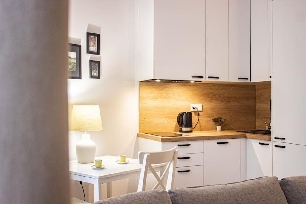 Nowoczesne W сentrum Apartment Warsaw